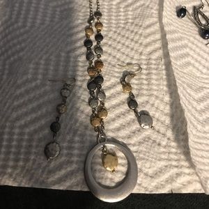 Necklace earrings set